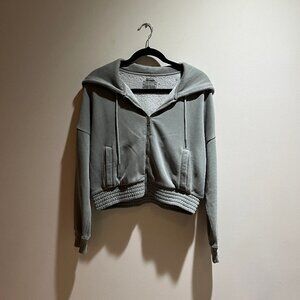 Abercrombie & Fitch Cropped Zipped Sweatshirt